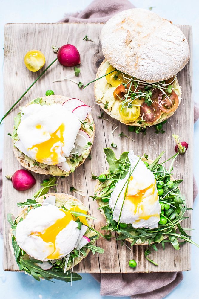 Poached egg in bread rolls Premium Photo rawpixel