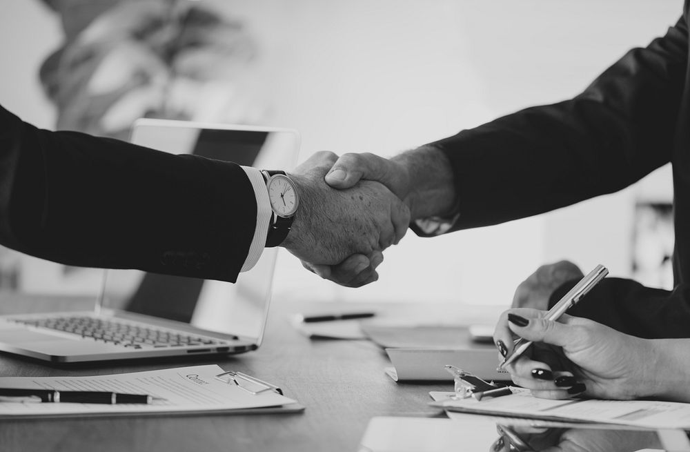 Business People Shaking Hands Together | Free Photo - Rawpixel