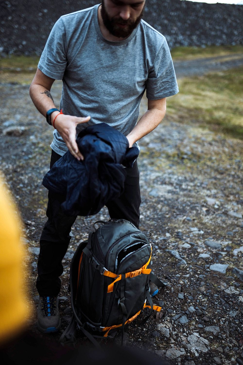 Male hiker packing his bag | Premium Photo - rawpixel