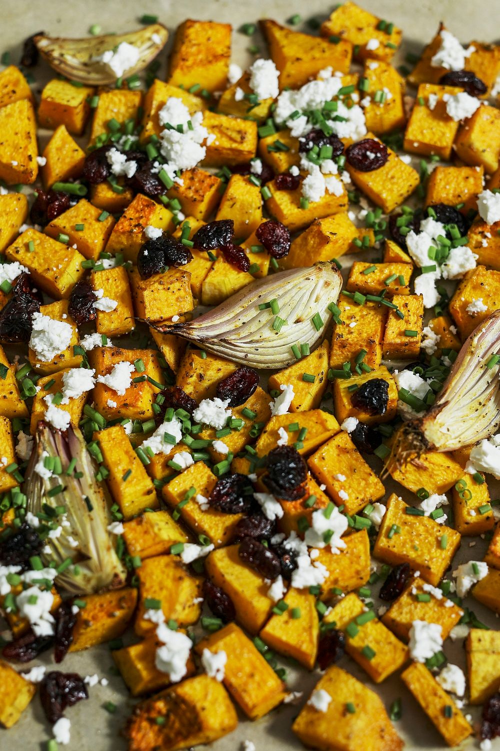 Vegan Thanksgiving baked butternut squash | Premium Photo - rawpixel