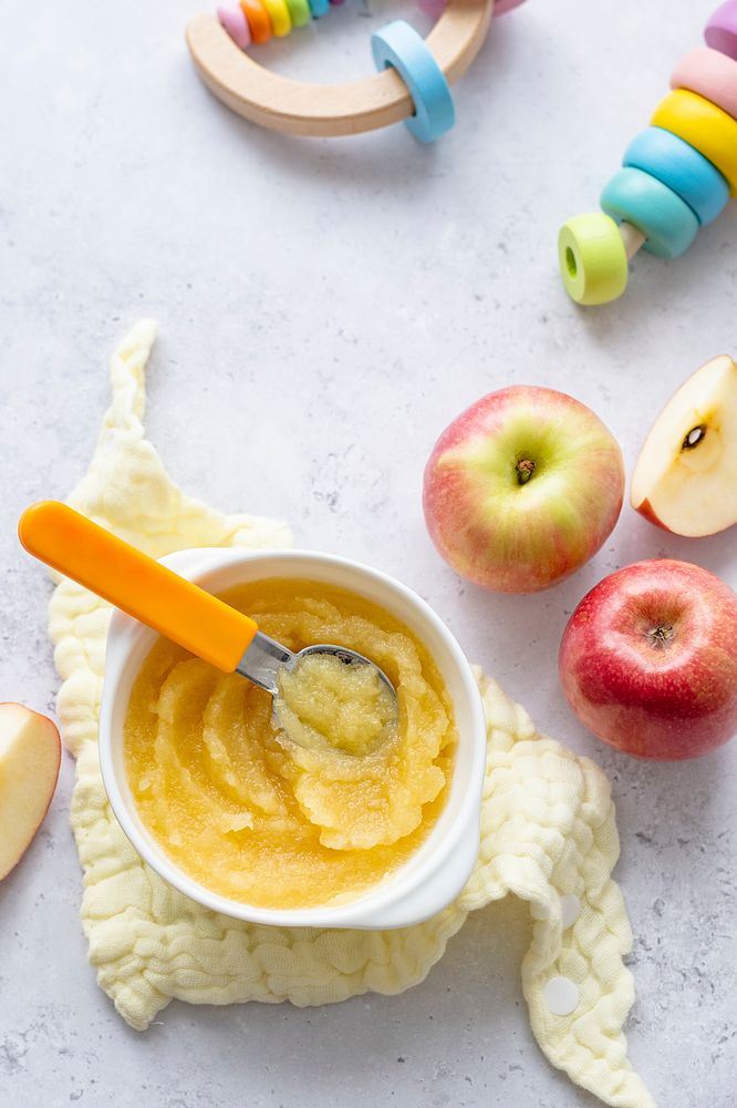 Homemade apple puree healthy baby | Free Photo - rawpixel