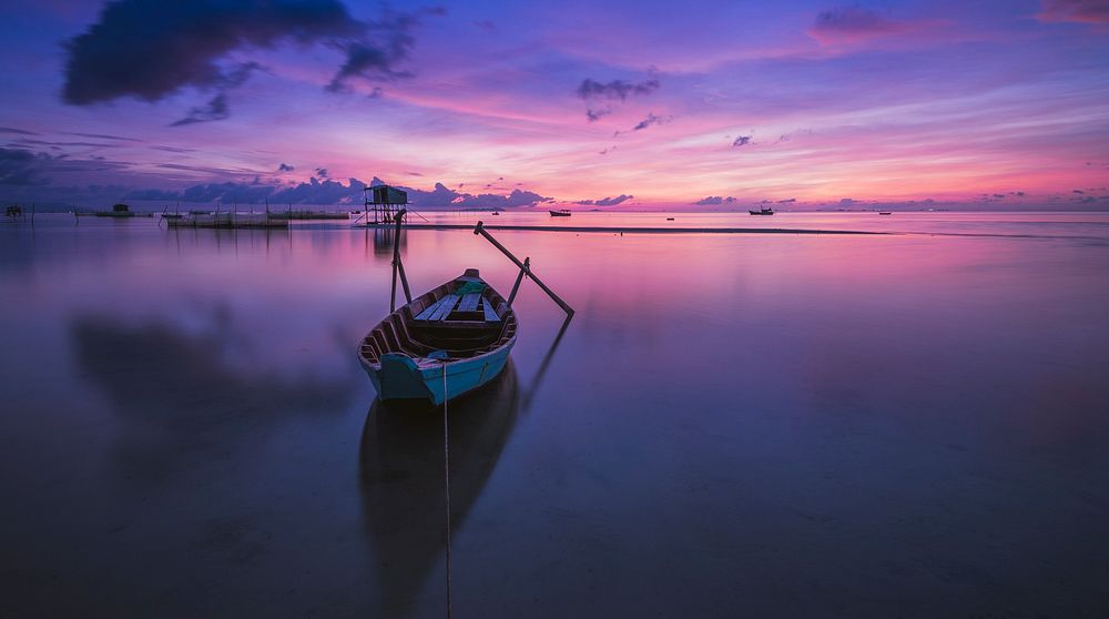 Free boat in the sea | Free Photo - rawpixel