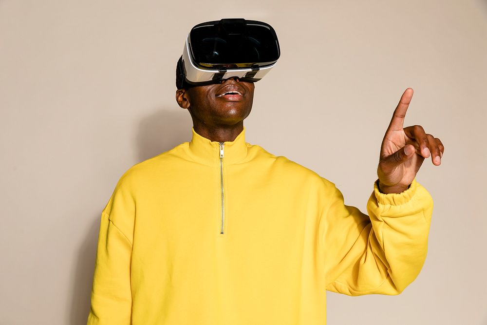 Metaverse experience with vr headset Premium Photo rawpixel