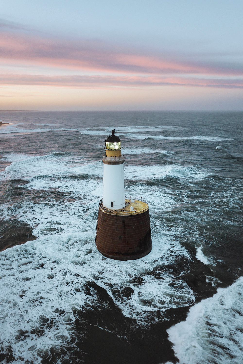 Rattray Head lighthouse at Aberdeenshire | Premium Photo - rawpixel