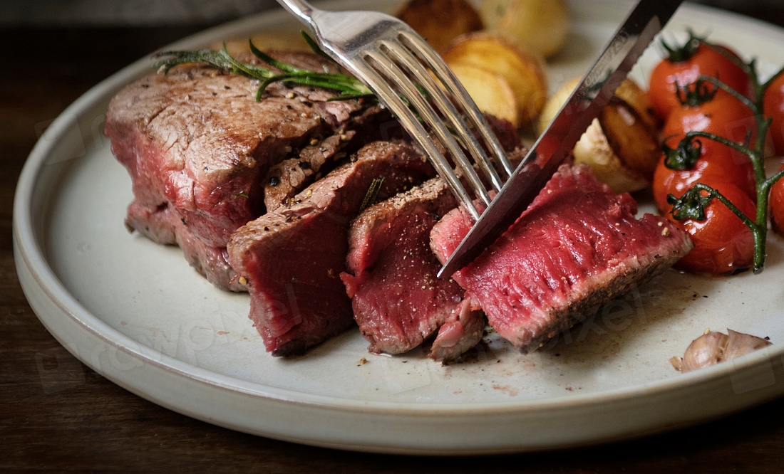 Beef fillet dinner food photography Premium Photo rawpixel