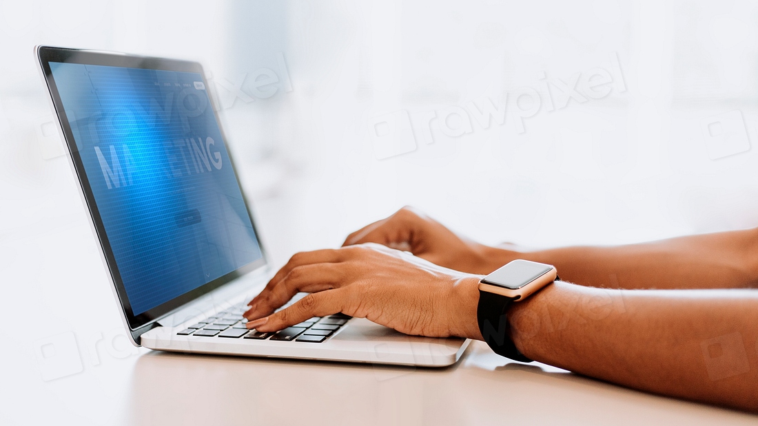 Programmer working on his laptop | Premium Photo - rawpixel