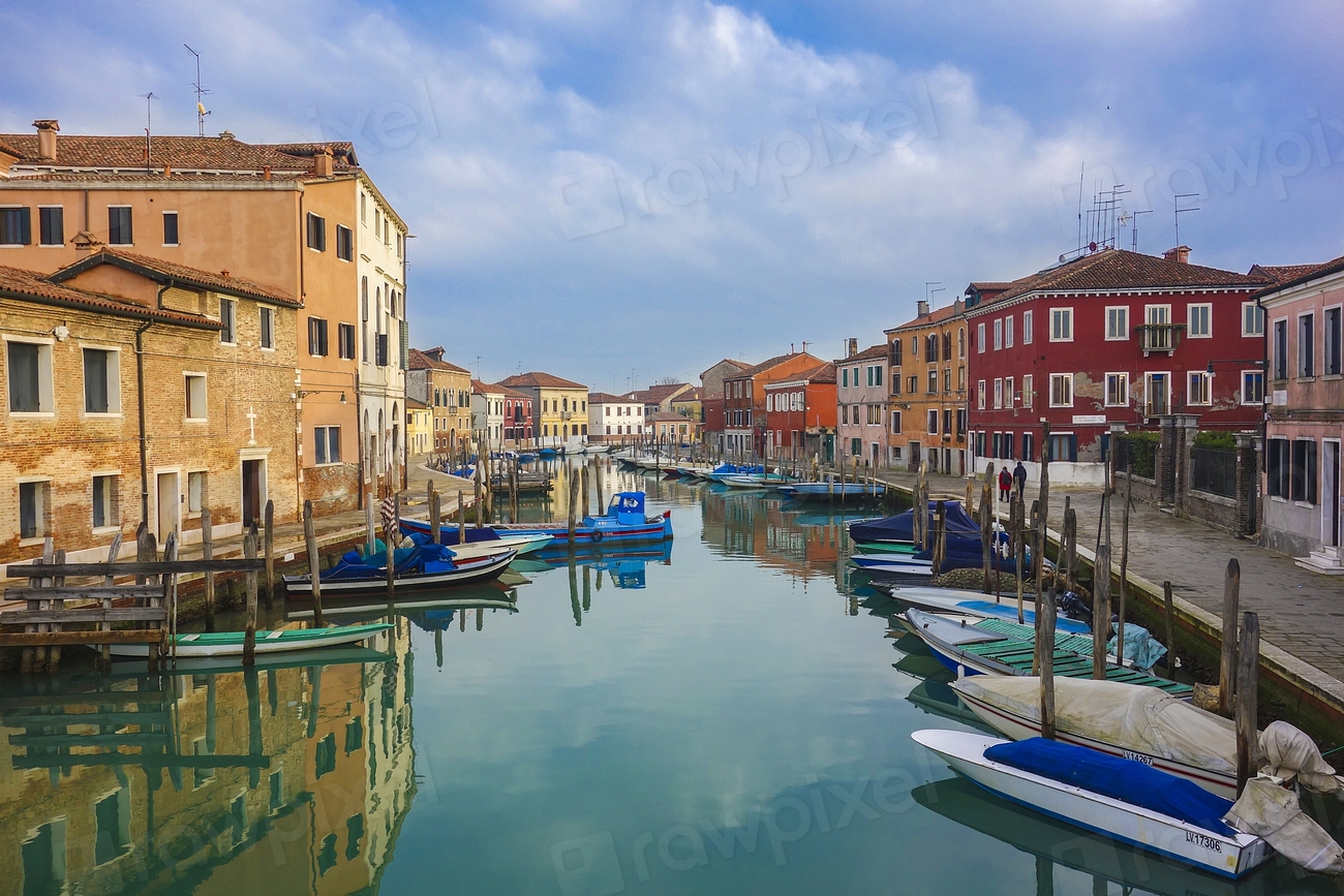 Free canal Venice, Italy image, | Free Photo - rawpixel