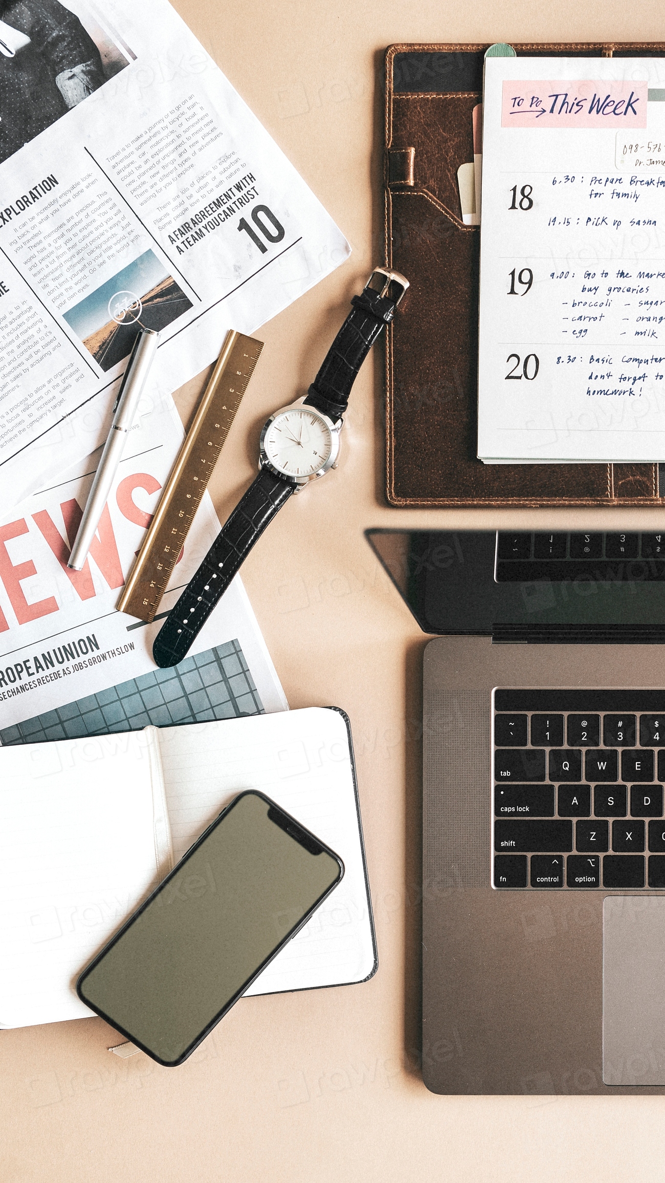 Laptop on a messy desk | Photo - rawpixel