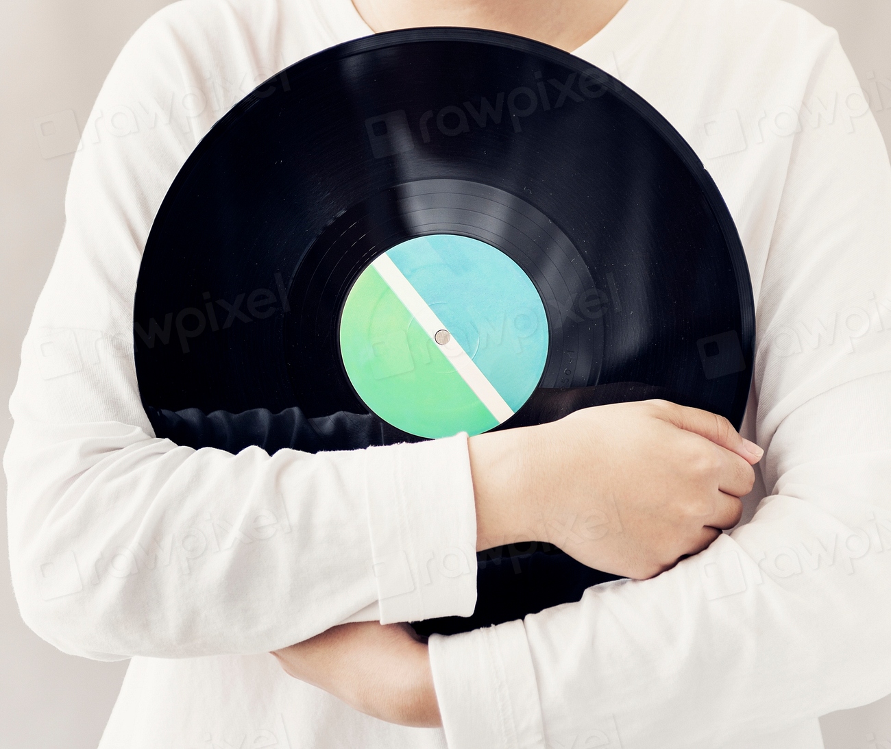 Closeup woman holding music vinyl | Free Photo - rawpixel