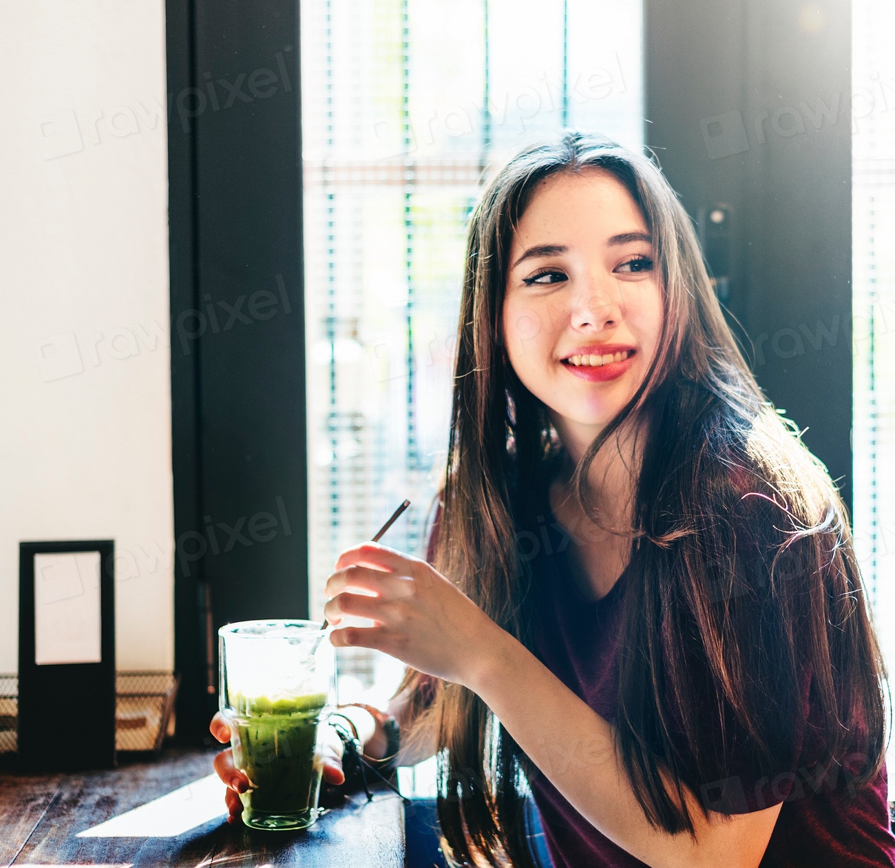 Woman refreshing herself green tea | Premium Photo - rawpixel