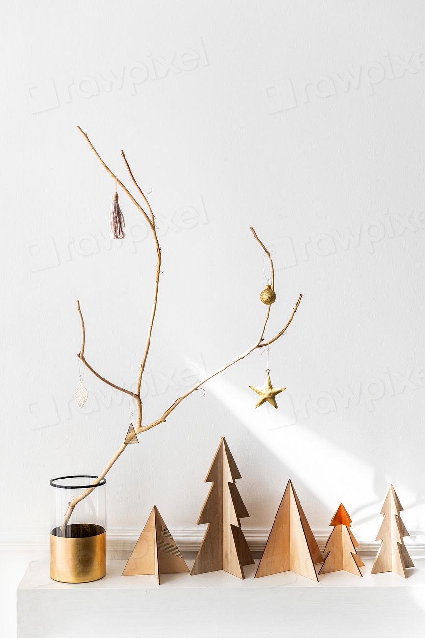 Non traditional Christmas tree decoration | Premium Photo - rawpixel