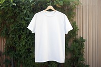 White t-shirt mockup psd