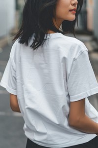 White oversized t-shirt clothing apparel sleeve.