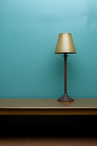 Men lampshade table lamp.