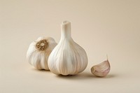 Fresh garlic bulbs and clove