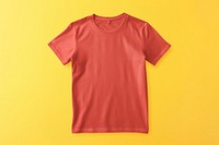 T-shirt flatlay mockup design psd