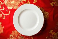 Plate  tablecloth porcelain saucer.