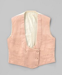 Vest met een achterkant van wit katoen en een voorkant met 4 steekzakken, overslag naar links met tweemaal drie stofknopen van roze satijn, afgezet met crème zijden koord