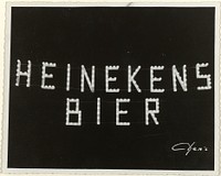 Lichtreclame voor Heinekens Bier te Koetaradja feestelijk verlicht in 1937 (1937) by Chens Photo Studio