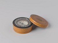 Chinese Compass (1850 - 1899) by Pae Sze Co