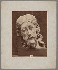Sculptuur van het hoofd van Christus (1850 - 1900) by Adolphe Giraudon and Adolphe Giraudon