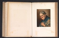 Fotoreproductie van een schilderij, voorstellende een portret van een oude vrouw (in or after 1881 - in or before 1883) by anonymous, C Angerer and Göschl and anonymous