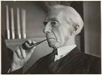 Bertrand Russell op persconferentie New York, 1950 (1950) by Keystone Press Agency