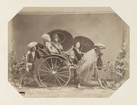 Twee riksjarijders met drie vrouwelijke passagiers (c. 1870 - c. 1900) by anonymous