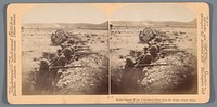 Voorstelling met soldaten in loopgraven tijdens de Boerenoorlog in Zuid-Afrika (1900) by anonymous and Underwood and Underwood