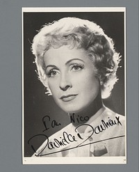 Foto van actrice Danielle Darrieux (c. 1950 - c. 1960) by anonymous