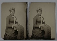 Studioportret van een onbekende Amerikaanse vrouw (1860 - 1875) by anonymous