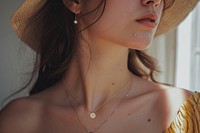 Woman wearing cute jewellery necklace jewelry accessories.