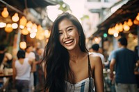 Influencer laughing smiling travel.
