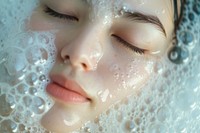 Japanese women washing face hairstyle.