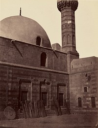 Mosquee Es-Sahgir, au faubourg de Meydan - Damas by Félix Bonfils