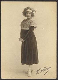 Mlle Polaire by Paul Nadar