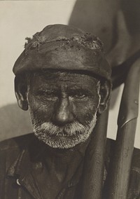 Coal Loader, Havana by Walker Evans