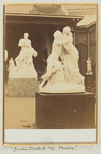 Jardin Central, Groupe de Statues (No. 6) Le Baiser by Léon and Lévy