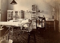 Wotton Lodge, Gloucester: operating theatre and equipment. Photograph, ca. 1909.