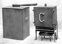 Hot box used by Joseph Lister. Photograph.