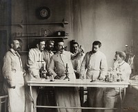 Hôpital Cochin. Photograph by Léon Bal, 1902.