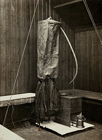 Typhus prevention equipment: the Lelean sack disinfestor, used to disinfest clothing and kill lice carrying typhus. Photograph, 1900/1920 .