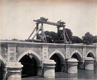 Menufia Canal, Egypt: reconstruction work to the first Aswan Dam: equipment for erecting new sluices. Photograph by F. Fiorillo, 1910.