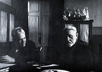 Cornelis Bonné and Evgeniĭ Nikanorovich Pavlovsky. Photograph.