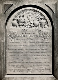 Henri Fialon: memorial plaque, 1918. Photograph.