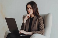 Young business woman laptop computer sitting.