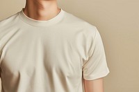 Blank cream sport spandex t-shirt t-shirt fashion apparel.