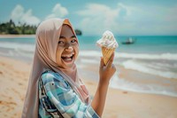 Indonesian girl cream ice cream clothing.