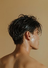 Man sweating bathing person.