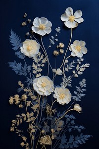 Real pressed bouquet flowers wallpaper pattern plant.